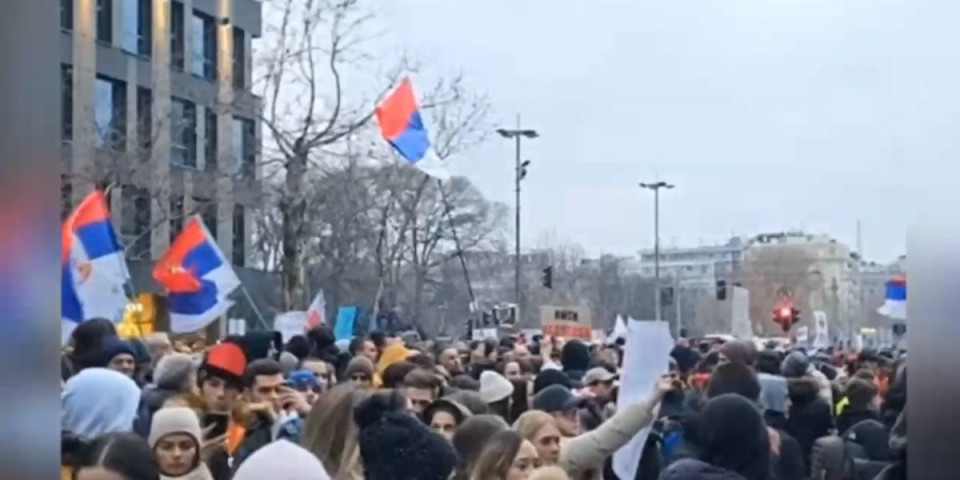 Totalno su raskrinkani! Pogledajte kako se stvara pogodno tle za javno udruživanje "studenata" i opozicije, oni to više i ne kriju! (VIDEO)