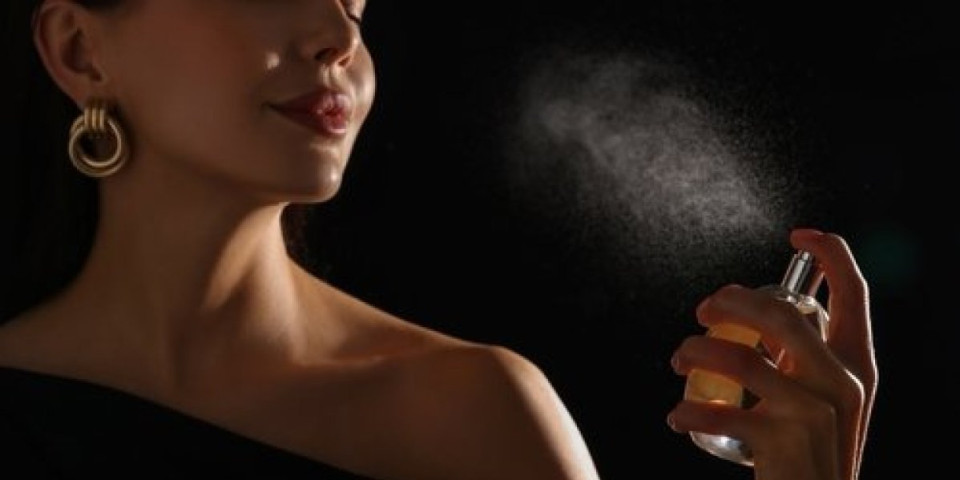 5 grešaka kod nanošenja parfema: Otkrijte tajne pravilne upotrebe mirisa koji osvaja