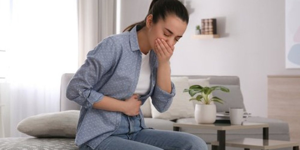 Jedan simptom može biti znak raka jajnika - bolest koja ima visoku stopu smrtnosti kod žena