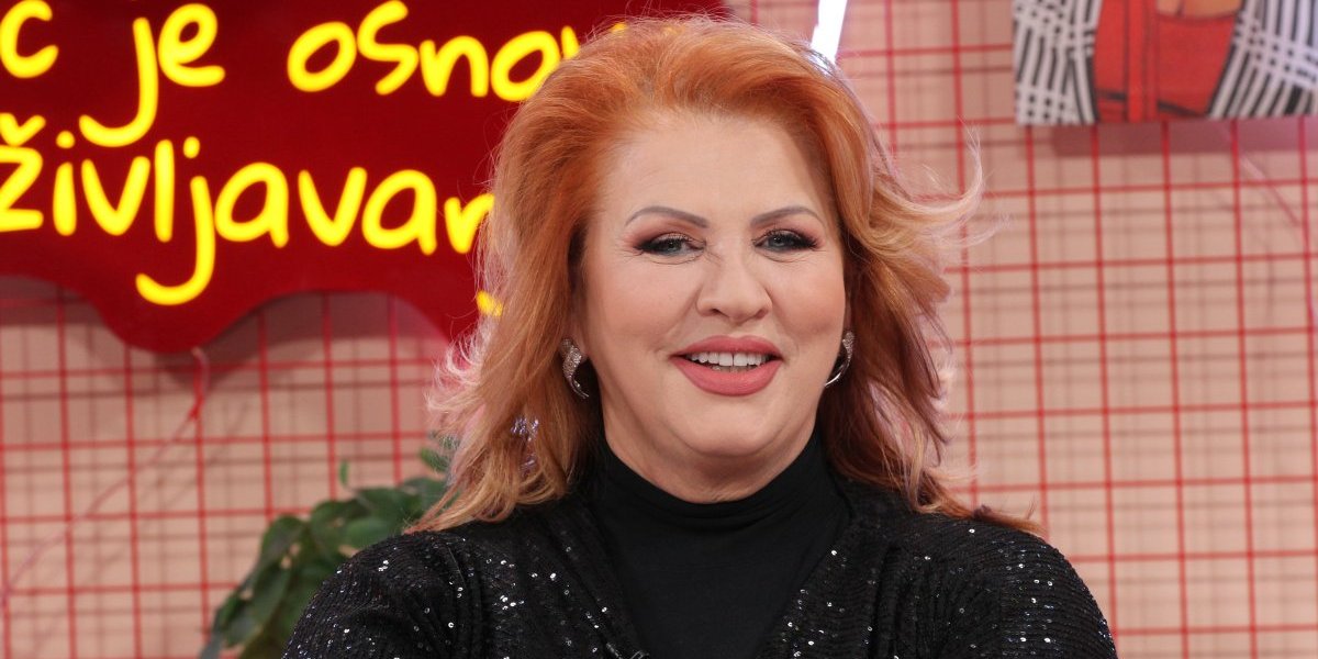 "Droga mi je bila na izvol'te, od dilera nisam mogla do toaleta": Ćana progovorila o porocima i mračnoj strani estrade