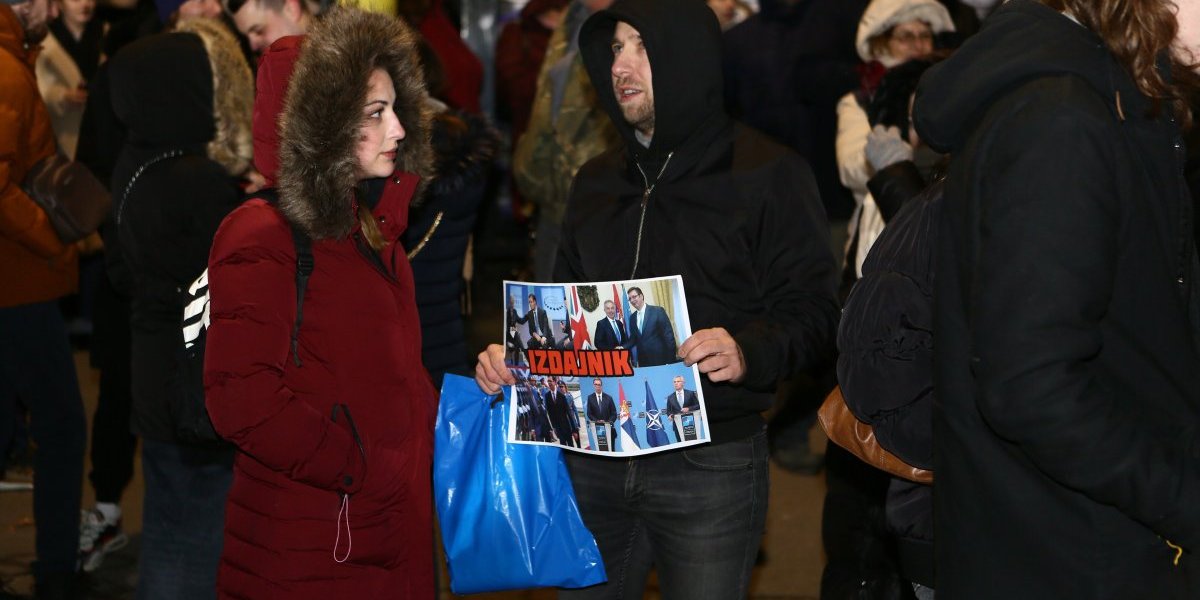 Prete ljudima na društvenim mrežama! Pristalice opozicije samo to i znaju! (FOTO)