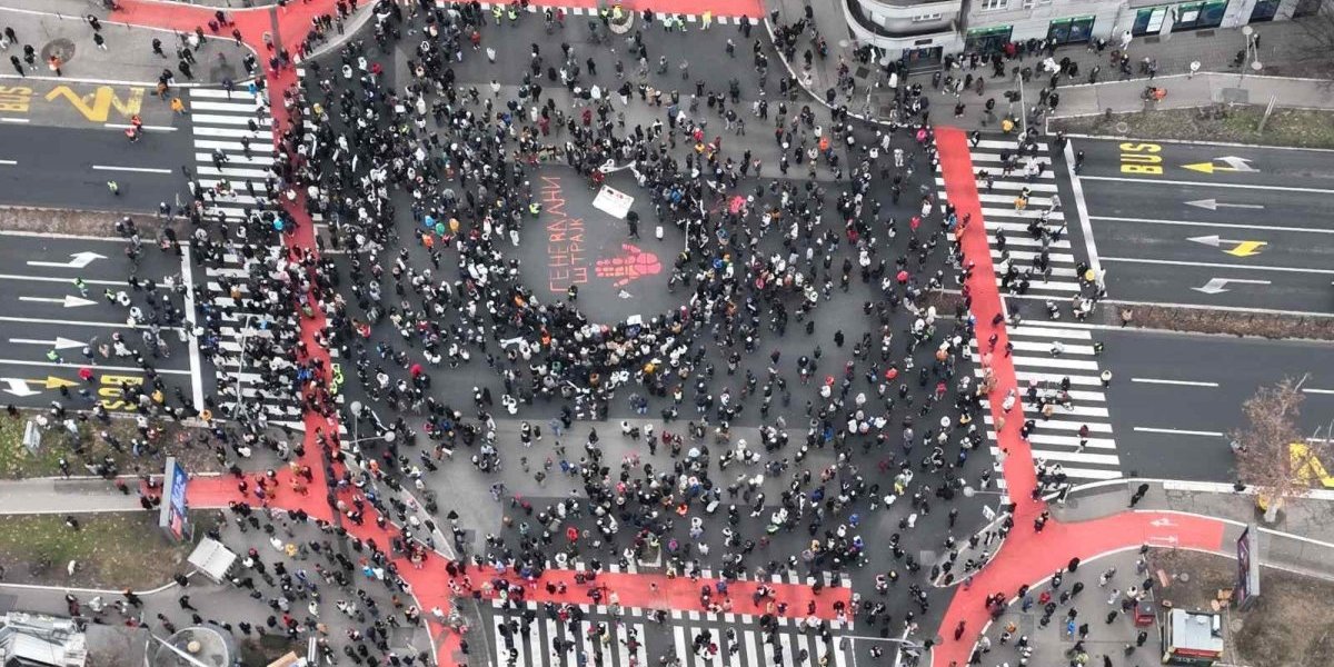 PRSLI KO LAJSNA! Debakl protesta u Novom Sadu i Beogradu: Poznat broj okupljenih! (FOTO)