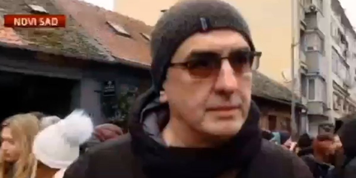 "Oni nama drže čas, oni nama drže ispit!" Dinko Gruhonjić na čelu kolone, predvodi i podržava studentske proteste! (VIDEO)