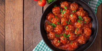 Kada zima steže obraze, nema većeg užitka od tanjira punog toplih, sočnih ćufti u gustom sosu.