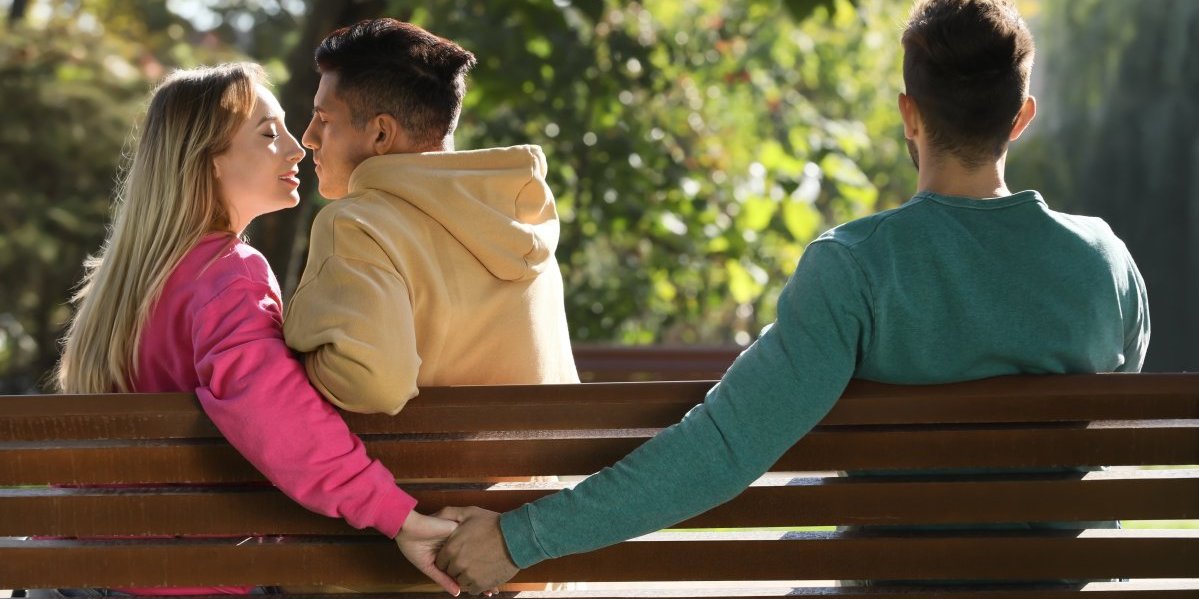 Kako ispovediti prevaru? Sveštenik otkriva šta tačno treba ispričati (FOTO)