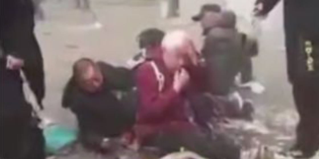 (VIDEO) Kina zavijena u crno! Moćna eksplozija u tržnom centru, panika u gradu, ima mrtvih!