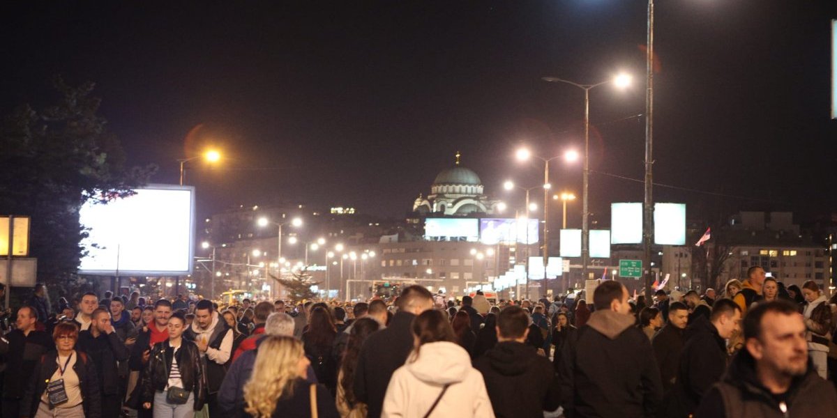 Tri minuta nenormalnog delirijuma ustaškog HRT-a! Blokada Autokomande glavna vest u Dnevniku! (VIDEO)