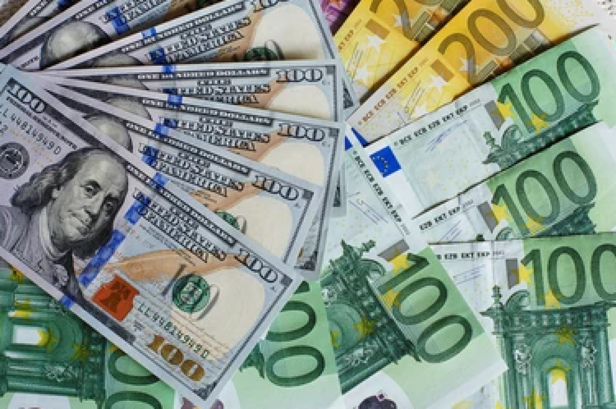 Menja se kurs dolara i evra: Ovo su najnovije promene
