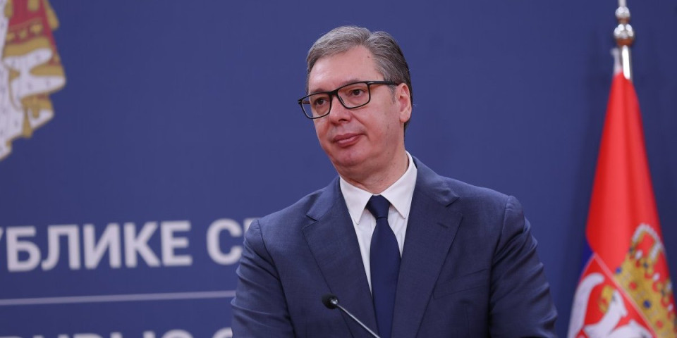 Vučić sutra prisustvuje otvaranju izložbe "Niti državnosti"