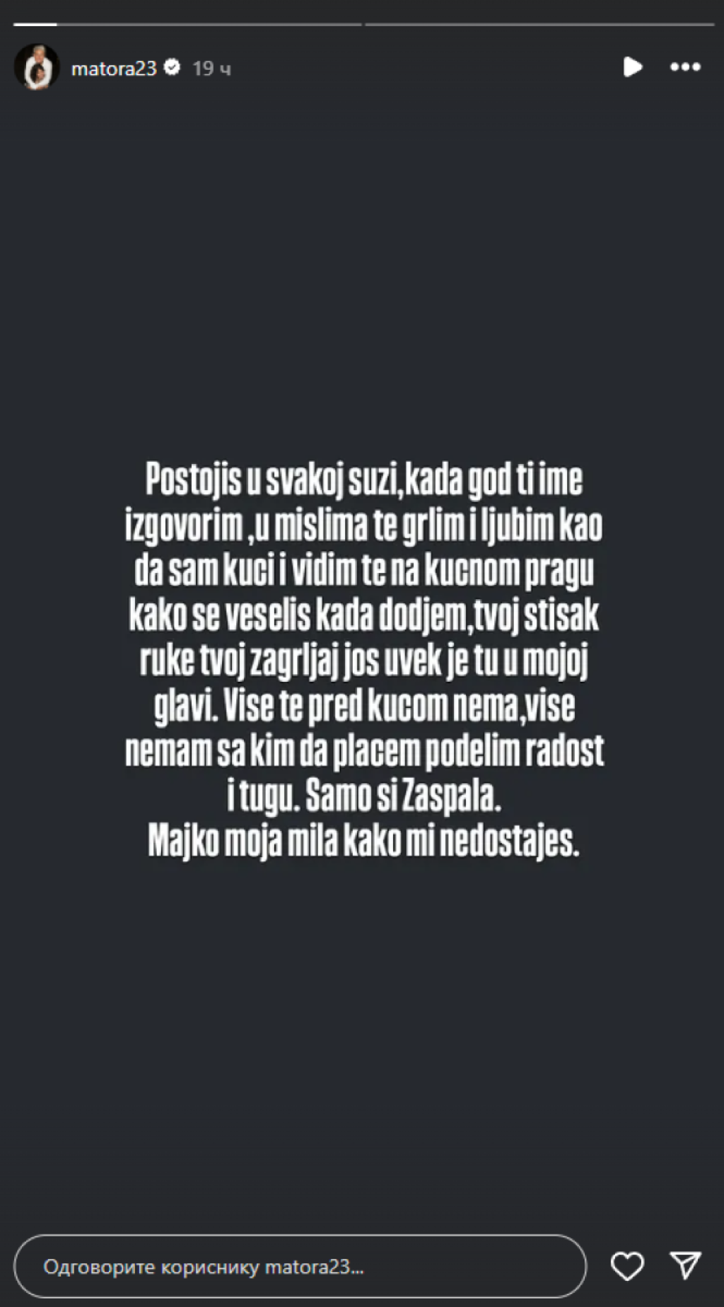 "U mislima te grlim i ljubim!" Matora se potresnim rečima obratila pokojnoj majci: "Postojiš u svakoj suzi"