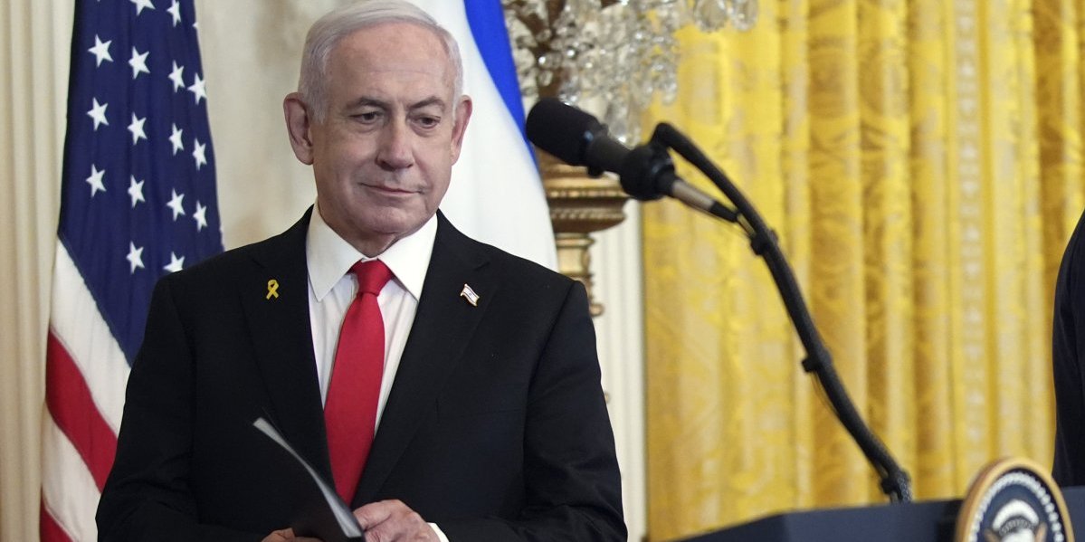 Zamalo da ne stigne: Netanjahu sa zakašnjenjem sleteo u Vašington