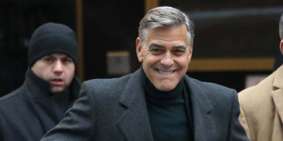 Džordž Kluni, čiji filmovi o džentlmenu lopovu Deniju Oušenu su mnoge podsetili na najnoviju pljačku u pariskom Luvru, opisao je ovaj događaj kao kul, ali istovremeno i strašan.