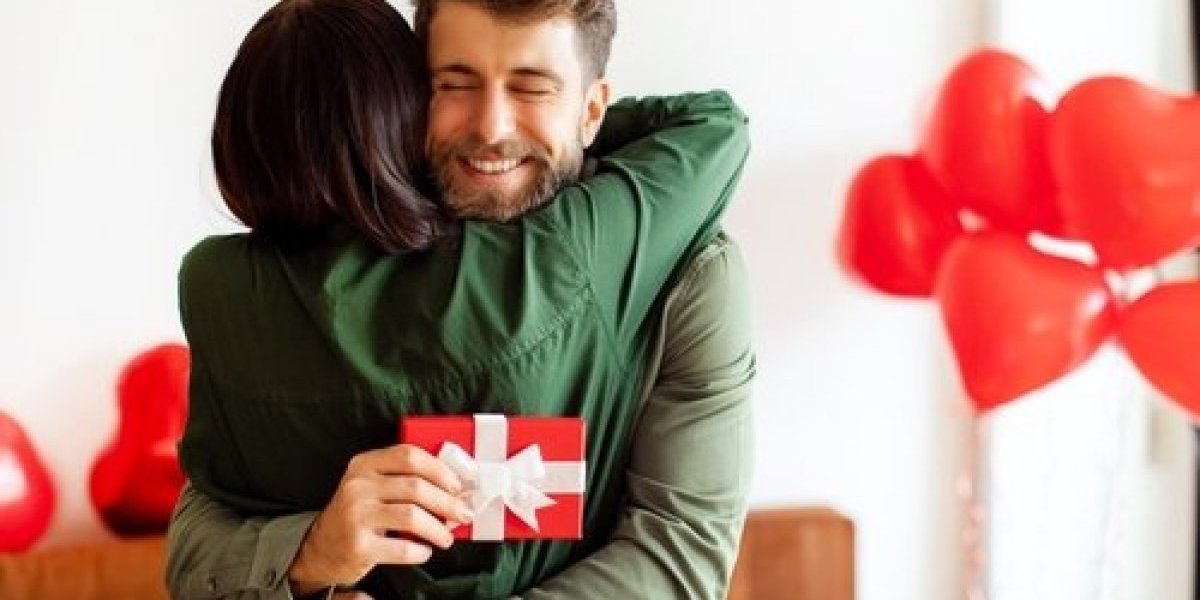 Najbolji pokloni za Dan zaljubljenih! Ne moraju da budu preskupi - važno je da obradujete jedno drugo