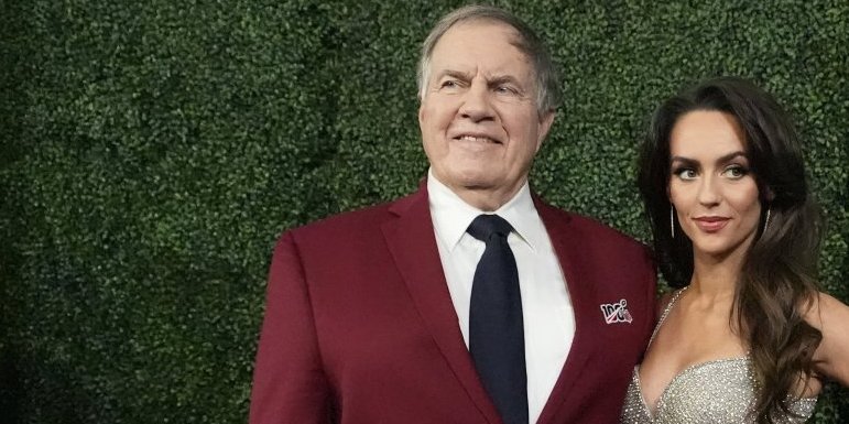 Čuvenog Hrvata napali zbog 48 godina mlađe verenice! Pojavila se polugola u javnosti (FOTO)