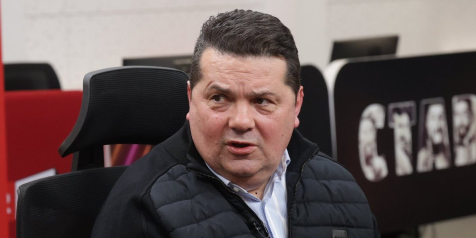 (FOTO) Stevandić upitao "studente" u Srbiji: Da li su vam bliži Picula i Kurti od kolega nastradalih za Srpsku? (VIDEO)