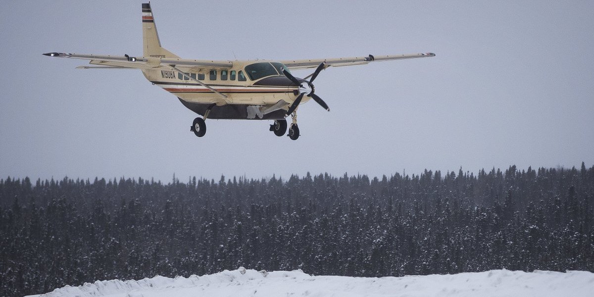 (VIDEO) Udarno! Američki avion hitno prebačen u Italiju! Piloti ostalio zatečeni!