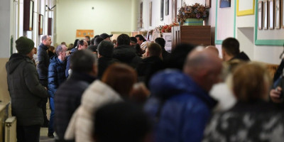 Neobičan, ali i krajnje bizaran slučaj zabeležen je tokom kučerašnjih lokalnih izbora na Kosovu i Metohiji, tačnije u Đakovici, gde je, prema podacima Centralne izborne komisije (CIK) 53 glasa dobio kandidat za gradonačelnika koji je preminuo pre nekoliko nedelja.