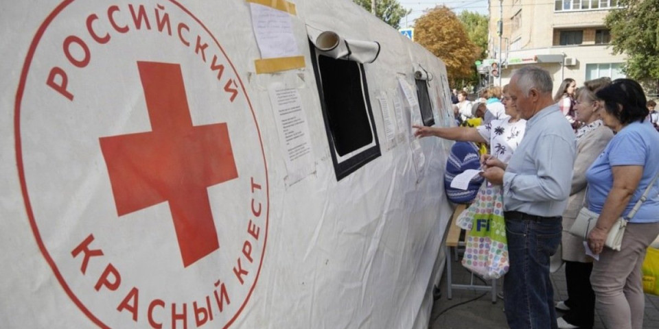 (VIDEO) Nezapamćena humanost ruskih boraca! Naša krv neka pomogne svima, kako Rusima tako i Ukrajincima!