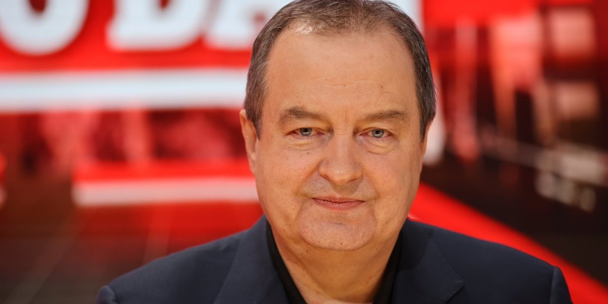 Opasna laž! Dačić: Policija nije upotrebila zvučni top protiv demonstranata! Utvrdićemo šta se desilo!