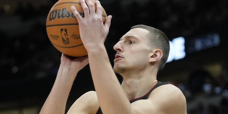 Nikola Jović dvocifren, Boston razbio Majami