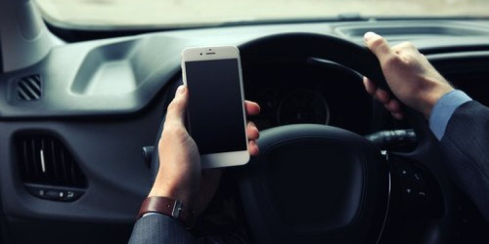Auto vas od sada drži na oku: Stiglo novo pravilo o obaveznim kamerama u kabini, sistem "Velikog brata" stiže i kod nas!