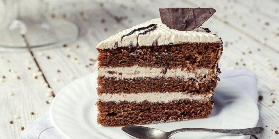 Savršena božićna torta: Prava domaćinska po receptu naših baka - omamljuje ukusom