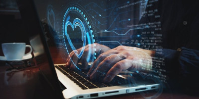 Rejčel, (36) preduzetnica iz Londona, mislila je da je na  aplikaciji za upoznavanje pronašla muškarca iz snova. Tek kada ga je upoznala shvatila je da je koristio ChatGPT.