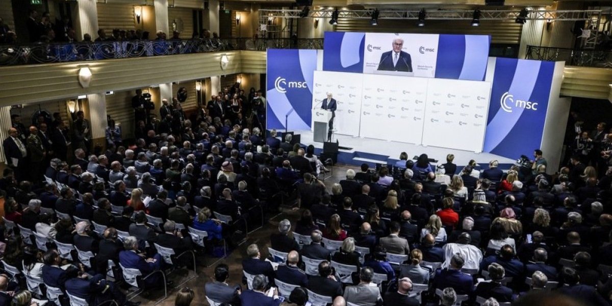 SAD i Ukrajina treba da zaustave Putina! Zelenski besneo na Minhenskoj bezbednosnoj konferenciji!