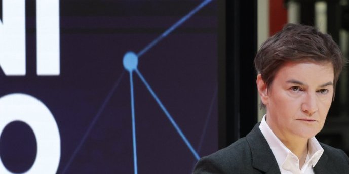 Brnabić potvrdila: Povećanje plata zaposlenima u visokom obrazovanju za 16 posto, studentima školarina manja za 50 posto!