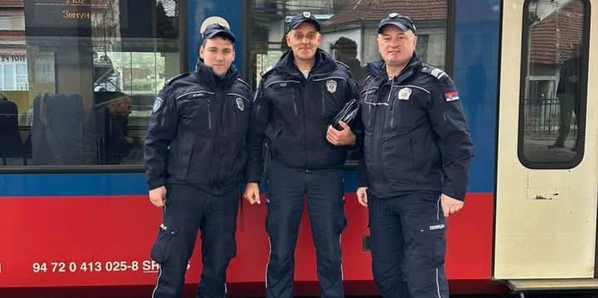 Užički policajci pobrali lovorike! Čovek je bio na ivici očaja, kada su ga nazvali i vratili ono što je u vozu izgubio!