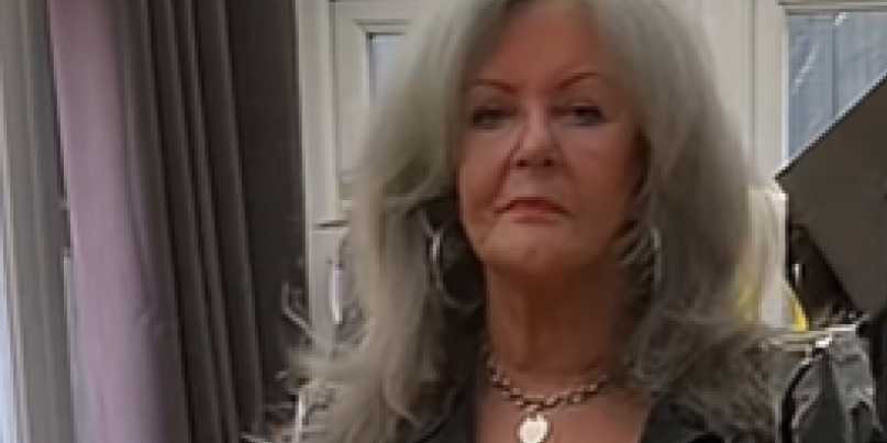 Sofija (73) je seksi gospodarica! Obožava da ponižava muškarce, smeju da pipnu samo jedan deo njenog tela (VIDEO)