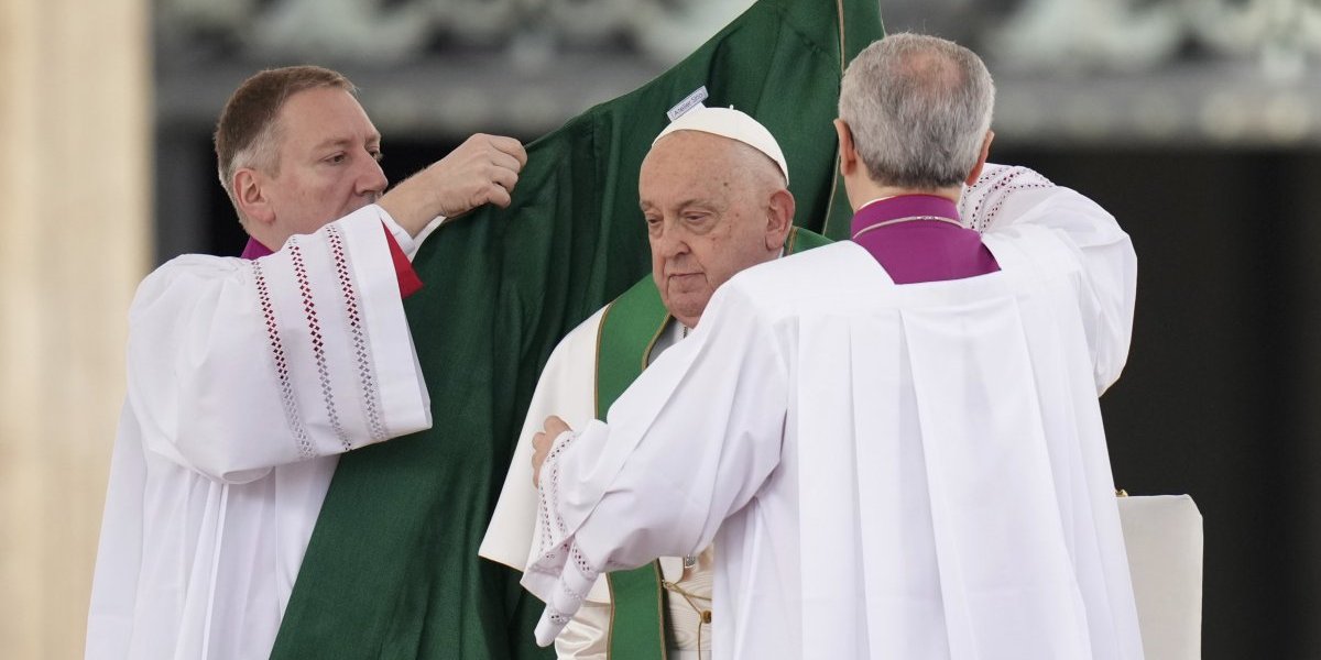 Ceo svet u iščekivanju! Oglasio se Vatikan, evo kako se sada oseća Papa Franja!