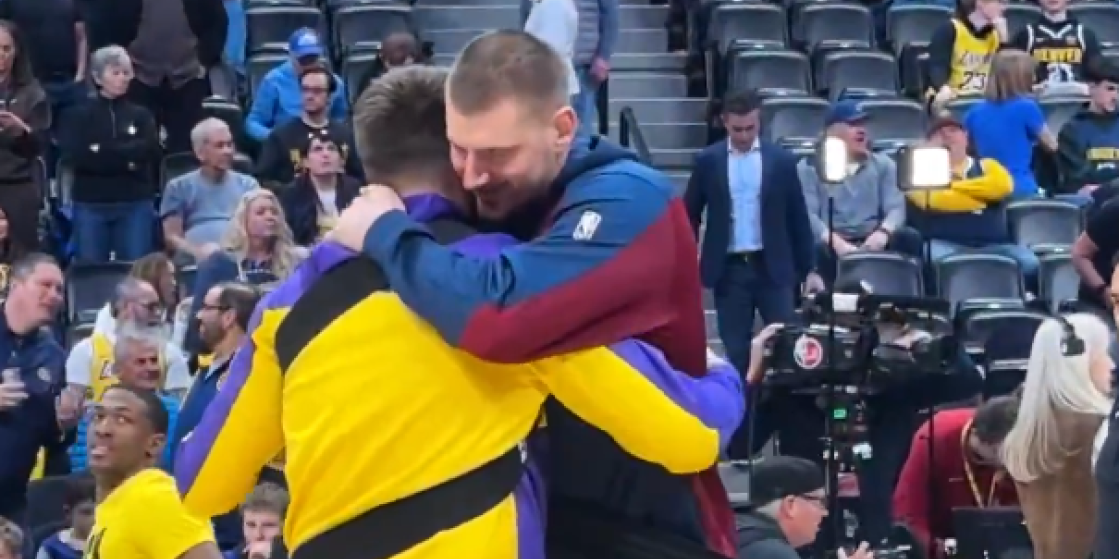 Bratski pozdrav Nikole Jokića i Luke Dončića! Oduševili su navijače (VIDEO)