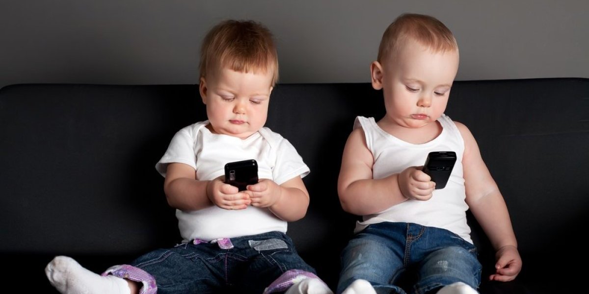 Deca grokću i odbijaju hranu - Razviju zavisnost već u pelenama: Sve zbog jedne stvari