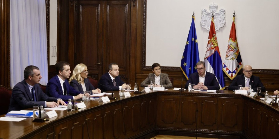 Počela hitna sednica Saveta za nacionalnu bezbednost! Predsednik Vučić predsedava