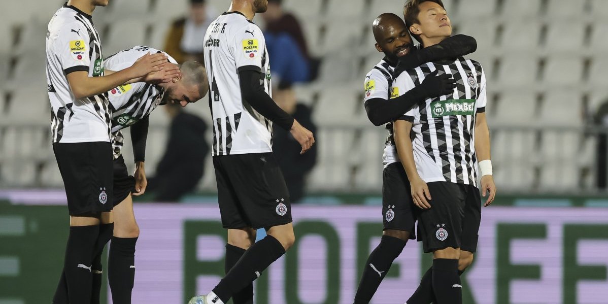 Slučajan gol, a evrogol! Evo kako je Partizan duplirao vođstvo protiv Lučanaca! (VIDEO)