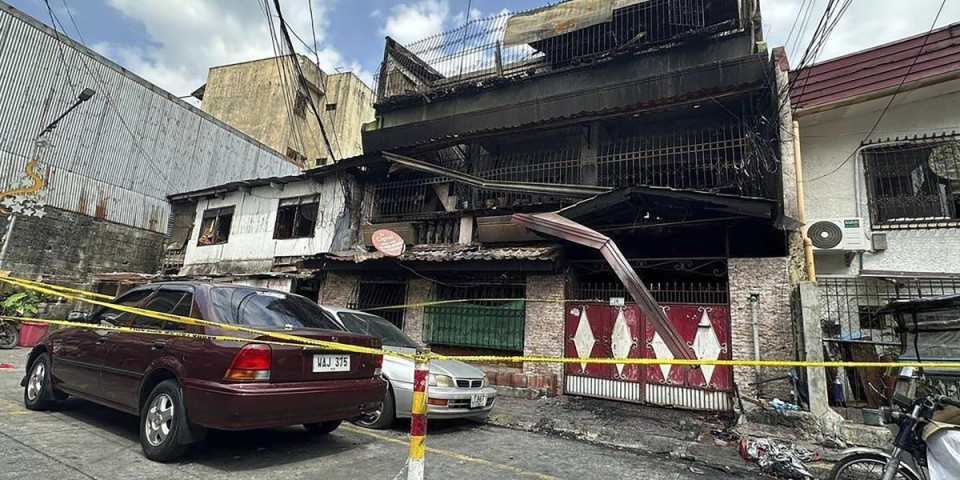 Horor na Filipinima! Buknuo požar u stambenoj zgradi, najmanje osmoro mrtvih! (FOTO)