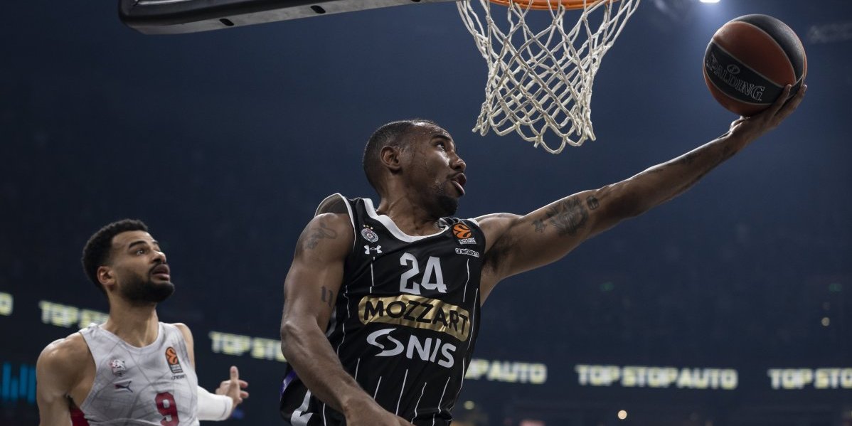 Partizan na fajnal-foru? Heroj iz senke bacio "grobare" u trans