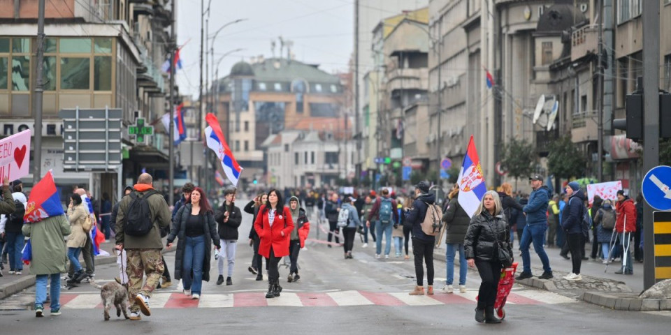 Nevena Đurić raskrinkala opozicionarku: Da li Vanja Bahilj planira da nasilno preuzme vlast u tatinoj ustaškoj uniformi?