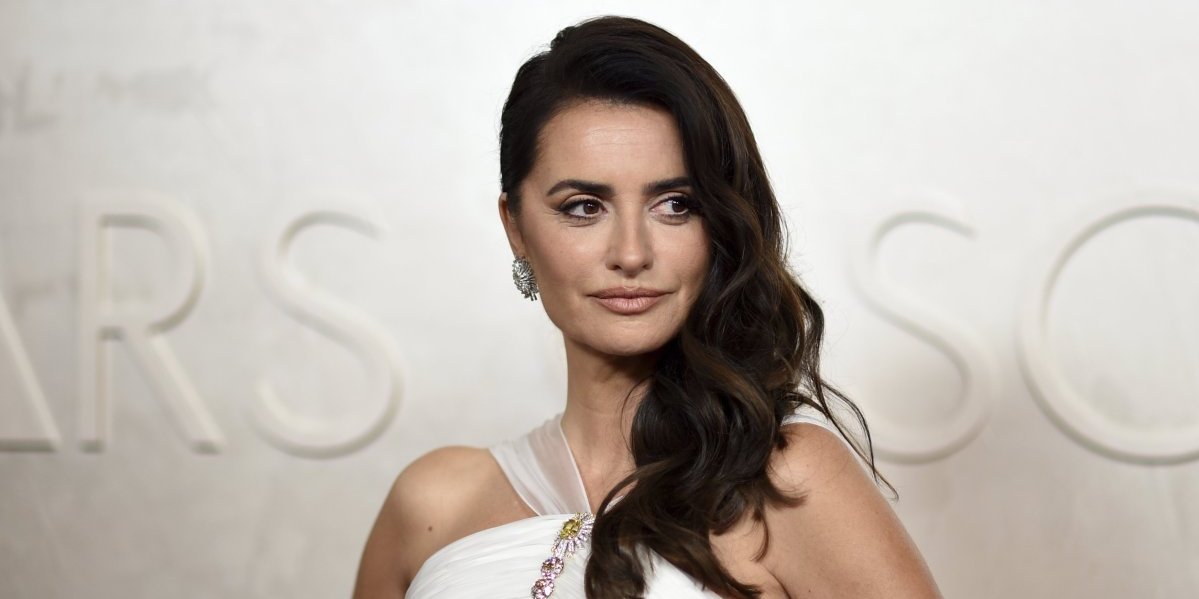 Penelope Kruz kao grčka boginja! Lepotica pojavom na dodeli Oskara izazvala ovacije (FOTO)