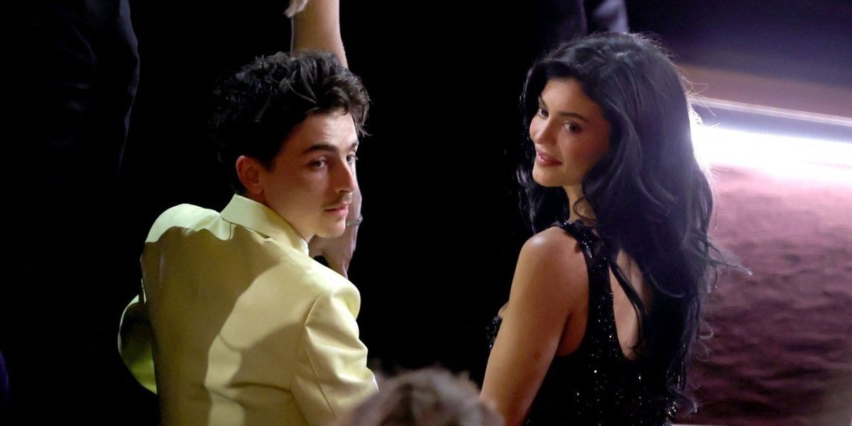 Kajli Džener i Timoti Šalame na dodeli Oskara! Starleta isturila silikone, pa se žvalalila s glumcem (FOTO)