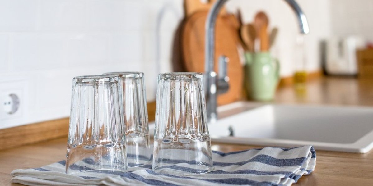 Stručnjaci upozoravaju! Čaše nakon pranja nikada ne okrećite naopako