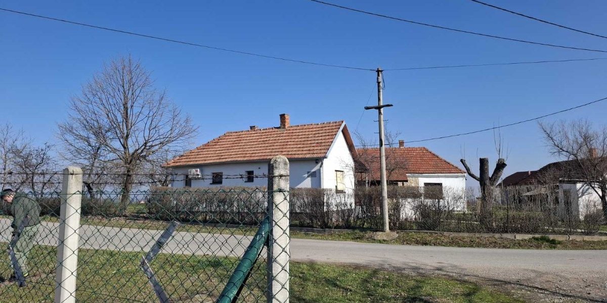 Kuća sa nadzornim kamerama