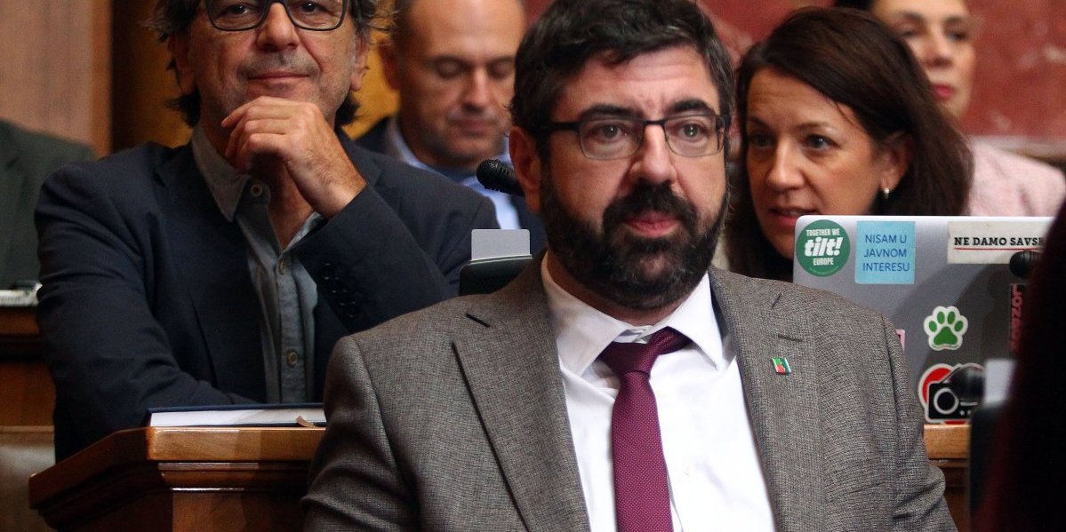 (VIDEO) Lazović na sav glas zakukao: Macut nam preti, jer traži poštovanje zakona!