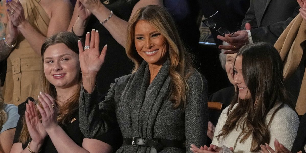 Tajna poruka Melanije Tramp! Njen stajling u Kongresu je mnogo više od modne lekcije (FOTO)
