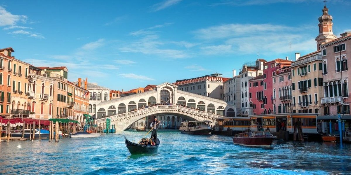 5 evropskih destinacija koje treba izbegavati! Neverovatna gužva i astronomske cene zgrozile turiste