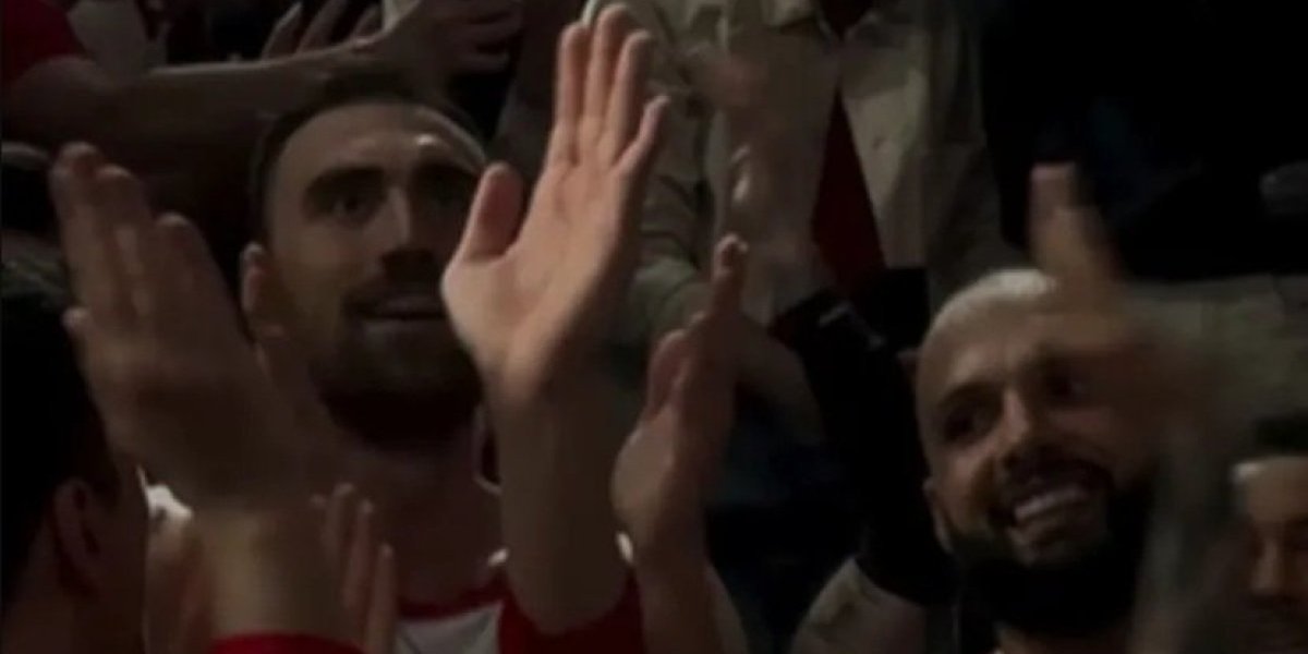 Šta će reći "grobari" na ovo? Milutinov uz Zvezdinu navijačku pesmu slavio pobedu nad Partizanom (VIDEO)