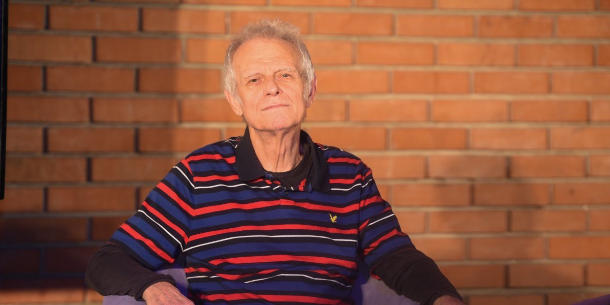 Branku Kockici pozlilo! Srušio se u pozorištu!