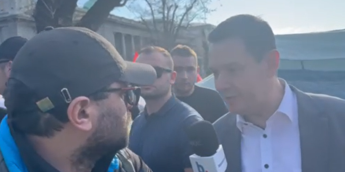 Šarović bez granica: Pitao "Zašto su invalidi na protestu?" – student ga isprozivao! (VIDEO)