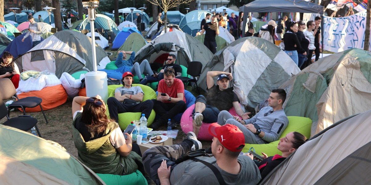 Propali fudbaler nazvao najbolje srpske studente - buzdovanima i kriminalcima! Navikao da njega tako zovu dok je igrao